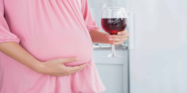 can-i-drink-sparkling-grape-juice-while-pregnant-classified-mom