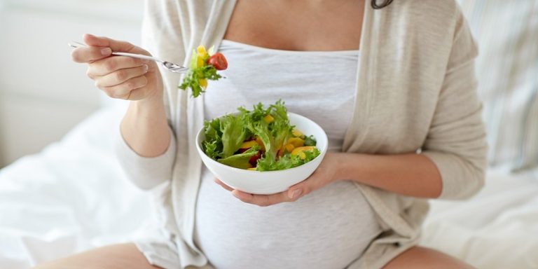 can-i-eat-pre-packaged-salad-when-pregnant-classified-mom