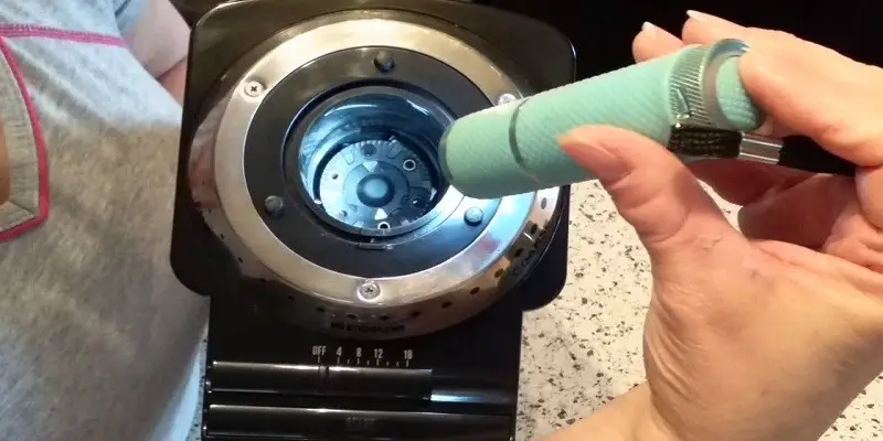 How To Clean Cuisinart Coffee Grinder