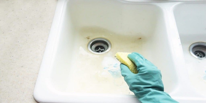 How To Clean A White Sink