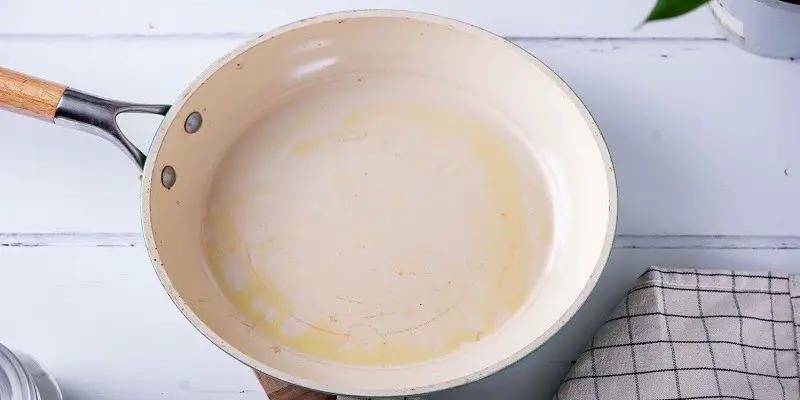How To Clean Ceramic Pan