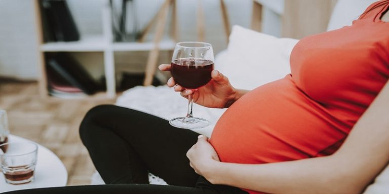 can-you-drink-non-alcoholic-beer-while-pregnant-classified-mom