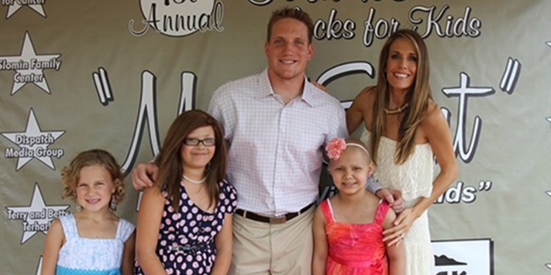 How Many Kids Does Aj Hawk Have